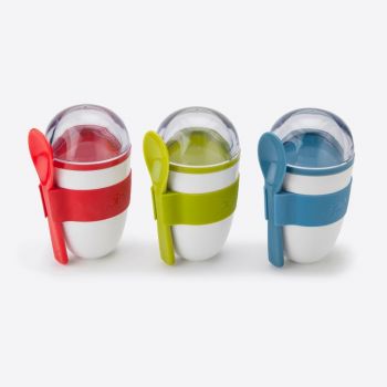 Joie Yoghurt On The Go snackbox with 2 compartiments and spoon green; blue or red 228m